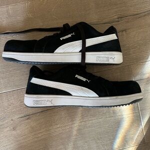 Puma Iconic Suede Low ASTM EH men’s size 10 like new